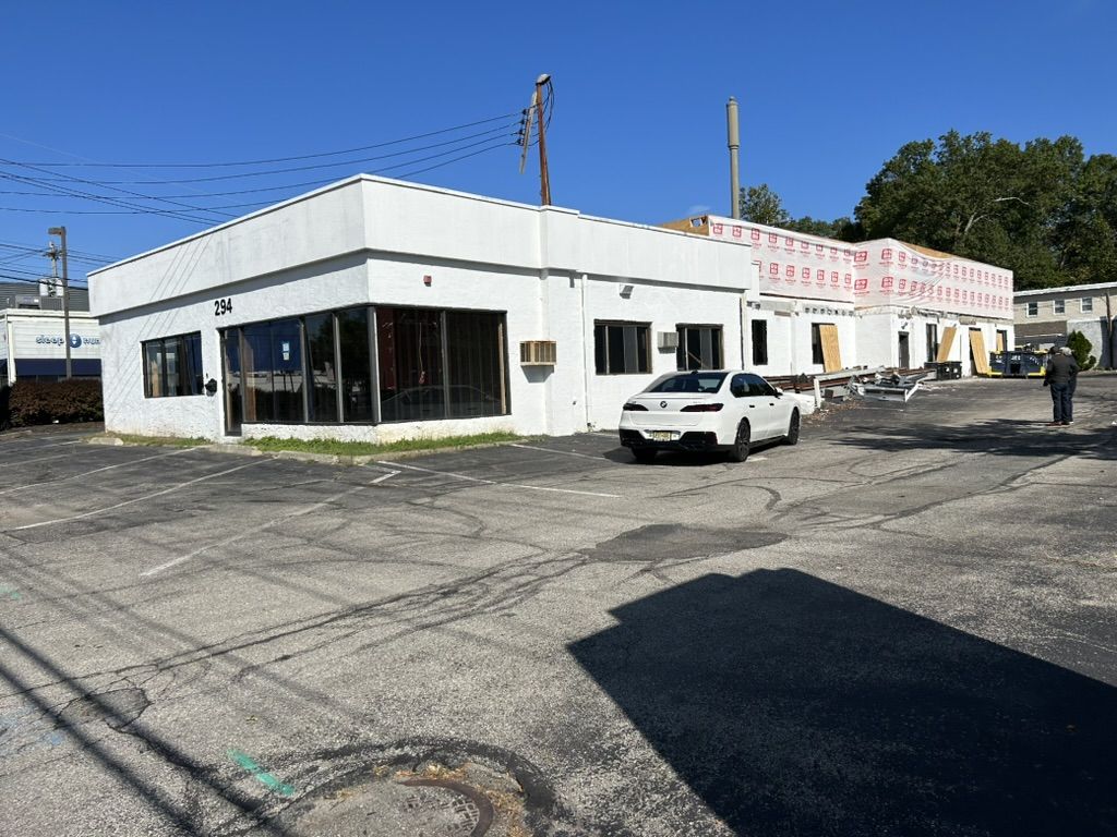 Commercial Building Roofing and Siding Installation